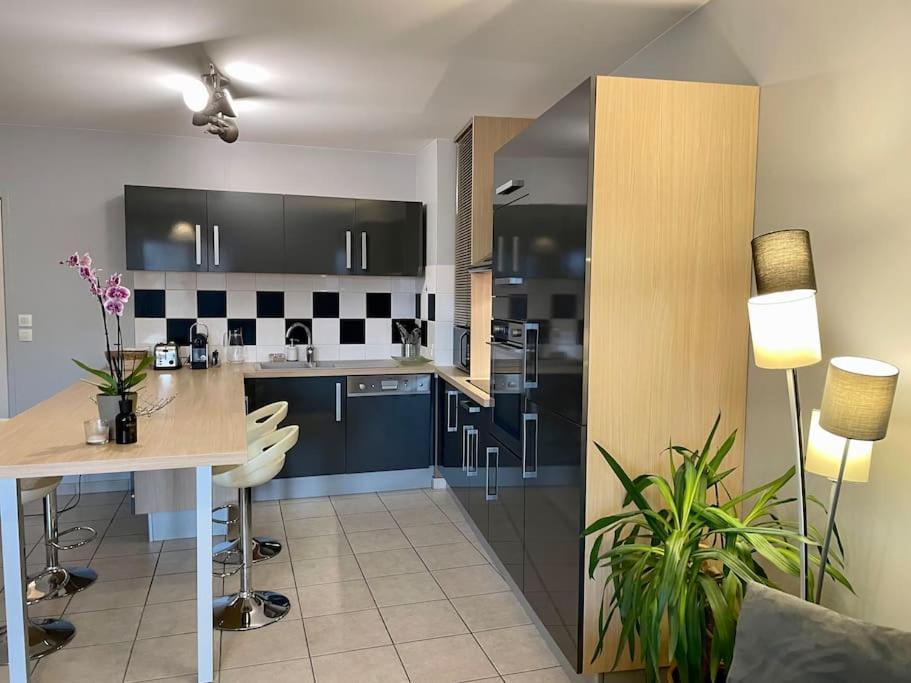 L'Ideal Cosy-Wifi-Netflix Et Garage Vienne  Exterior foto